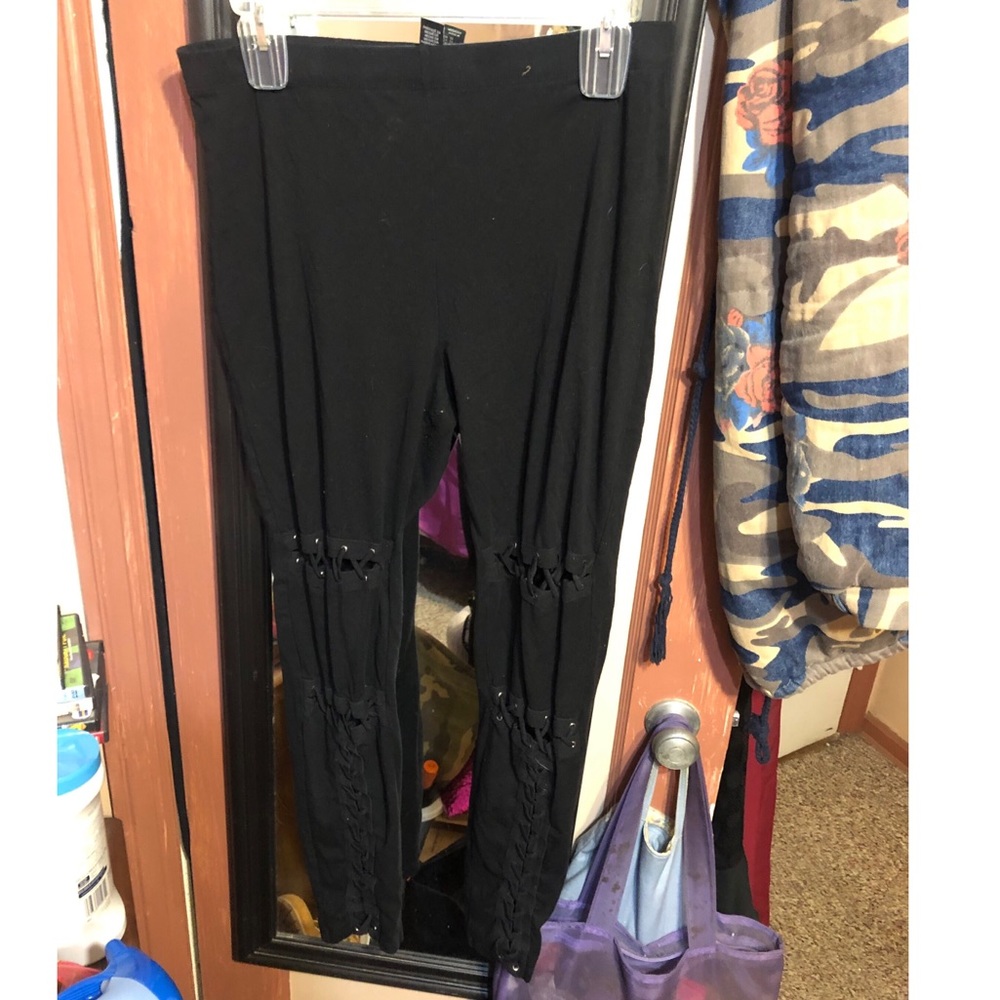 Forever21 leggings (Black)